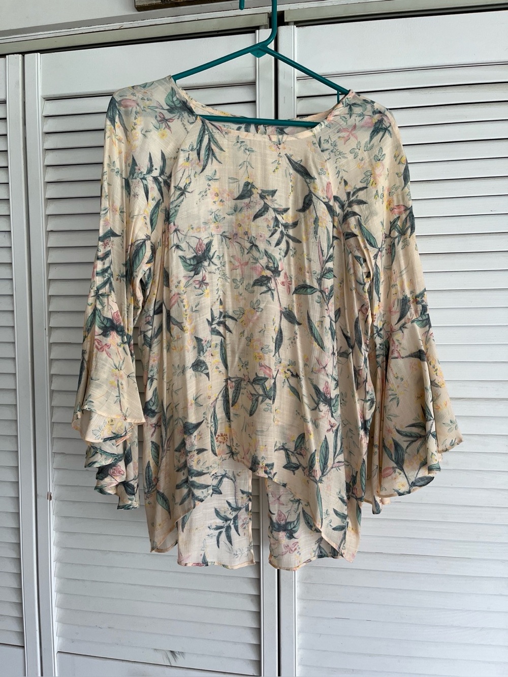 Cream Floral Bell-Sleeve Women's Top Size S